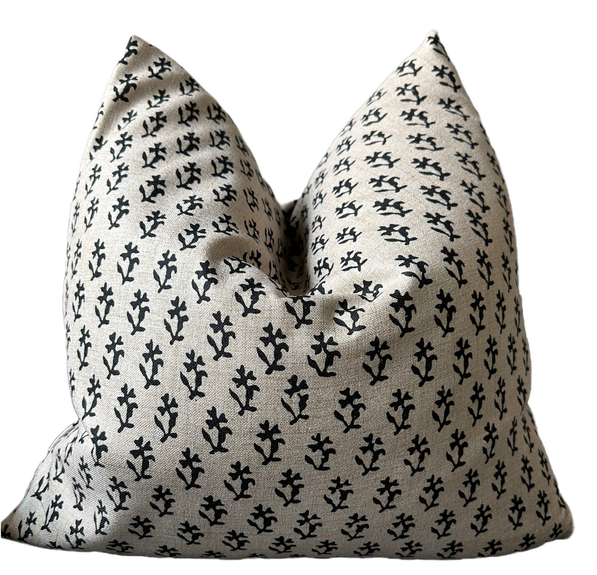 Noirette Pillow