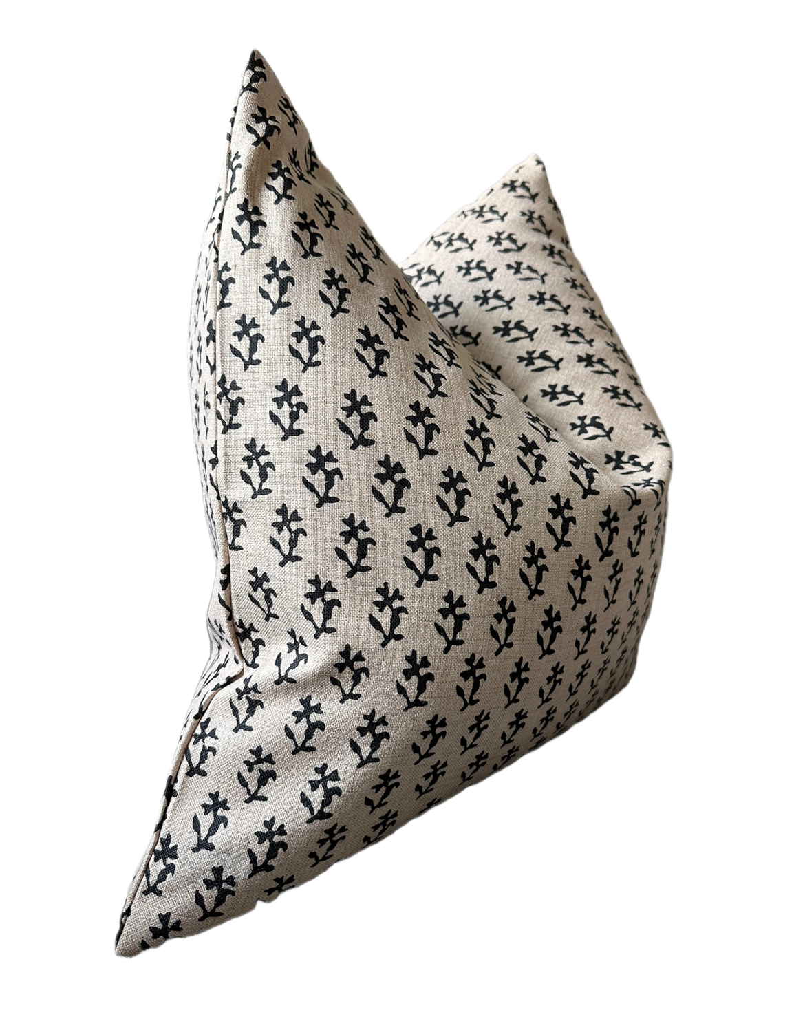 Noirette Pillow