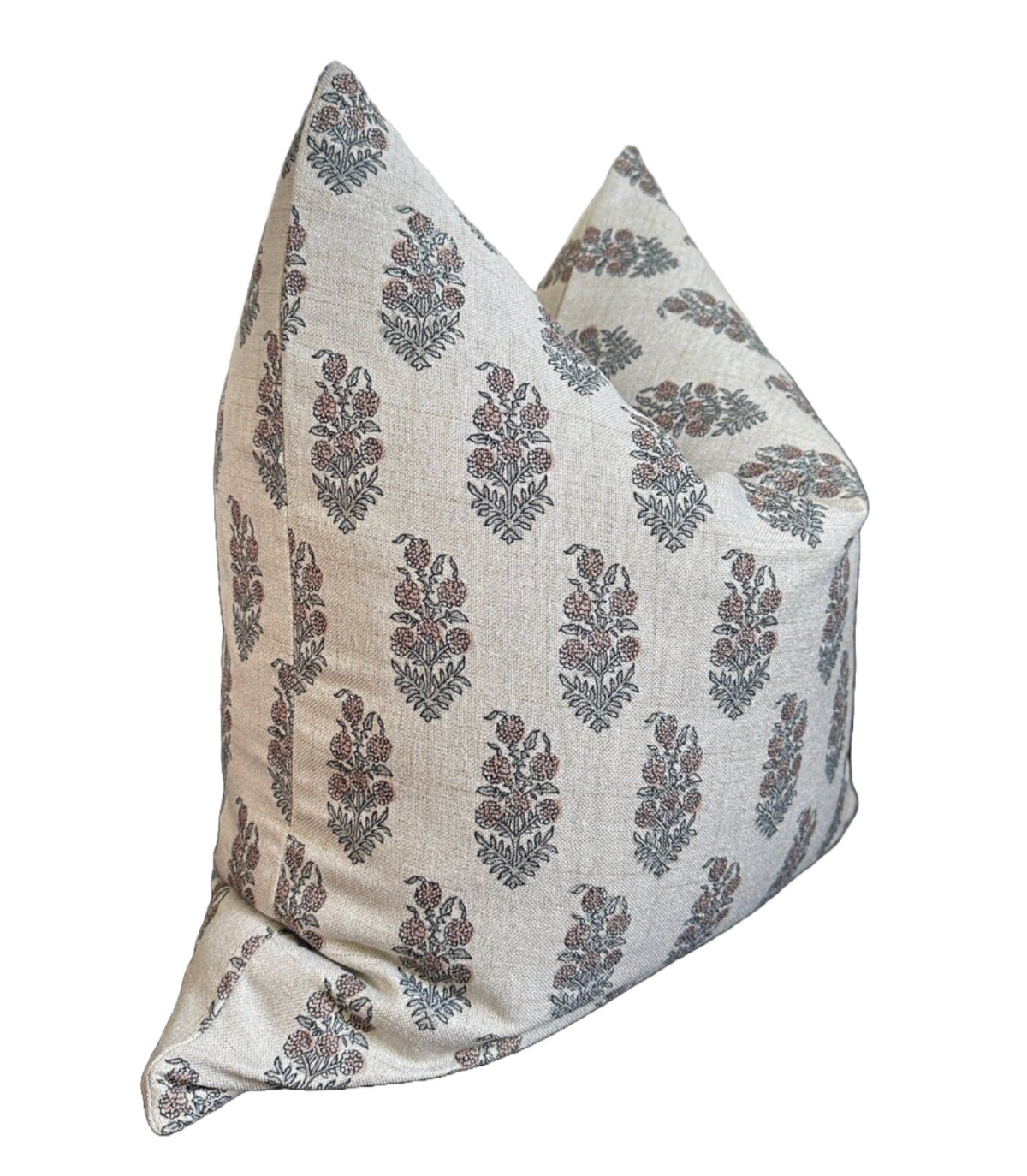 Madeleine Pillow