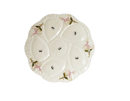 Stoneware Vintage-style Scalloped Oyster Plate