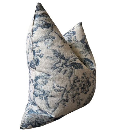 Vivienne Pillow
